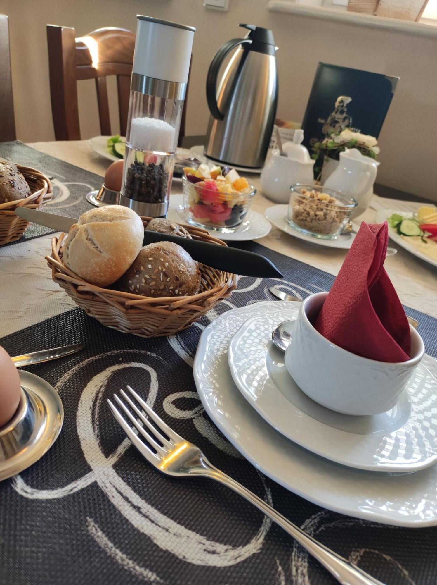 Cafe Im Hof- Bed & Breakfast Streufdorf Екстер'єр фото