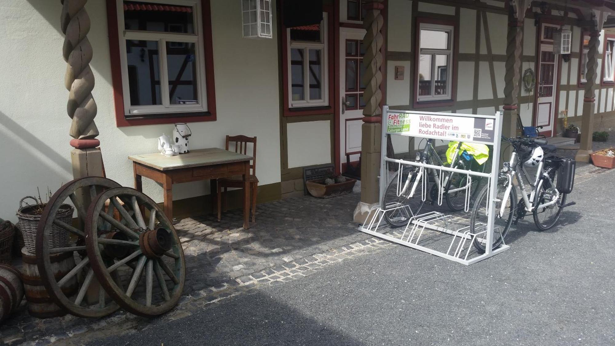 Cafe Im Hof- Bed & Breakfast Streufdorf Екстер'єр фото
