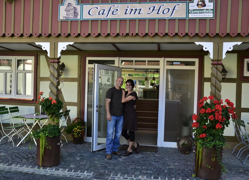 Cafe Im Hof- Bed & Breakfast Streufdorf Екстер'єр фото