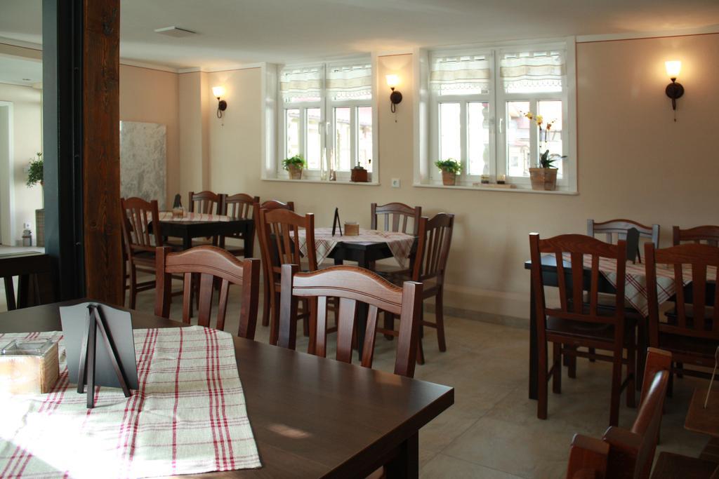 Cafe Im Hof- Bed & Breakfast Streufdorf Екстер'єр фото