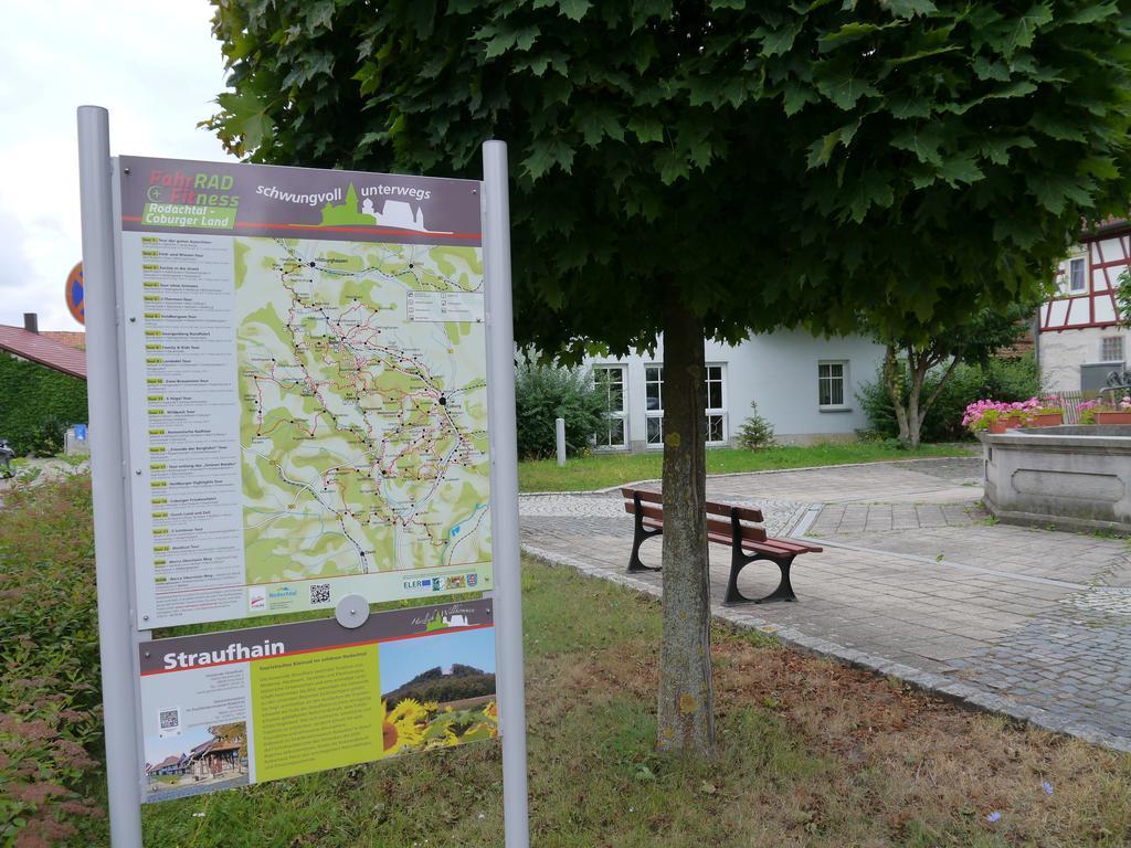 Cafe Im Hof- Bed & Breakfast Streufdorf Екстер'єр фото
