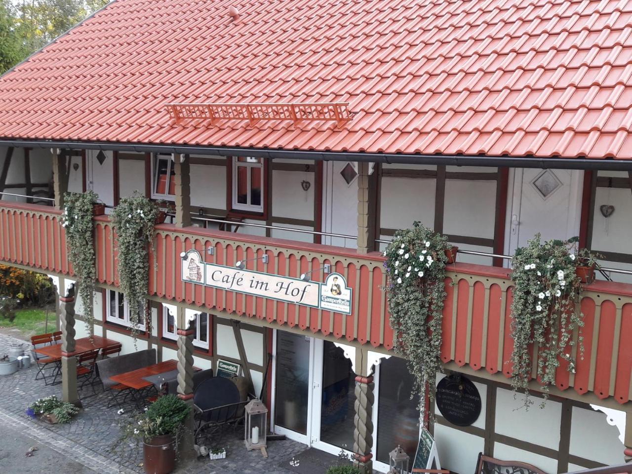 Cafe Im Hof- Bed & Breakfast Streufdorf Екстер'єр фото