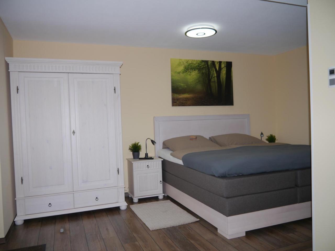 Cafe Im Hof- Bed & Breakfast Streufdorf Екстер'єр фото